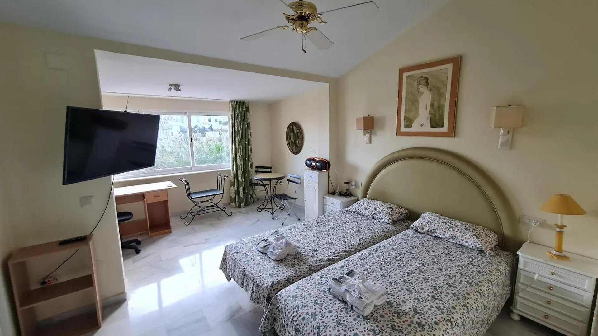 بيت للعطل فيلا Townhouse Cortijos De La Hidalga بينالماذينا إسبانيا